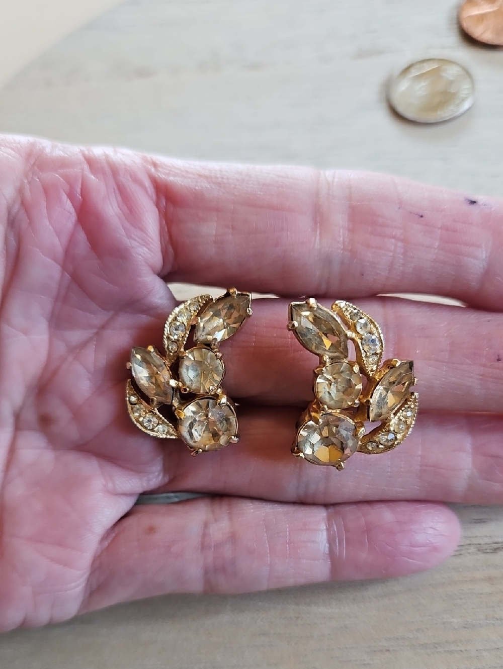 EISENBERG ICE Gold Tone Champagne and Clear Rhinestone Curved Clip Earrings - Picture 2 of 7